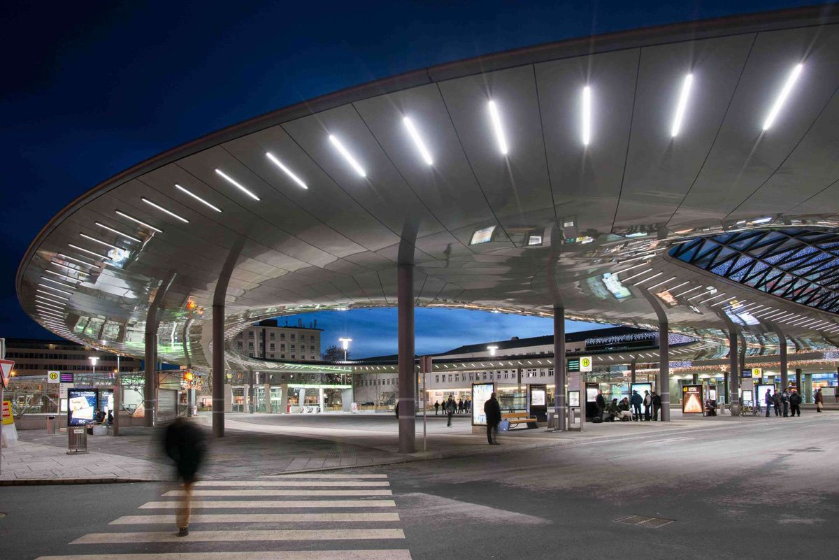 Golden Eye, Graz Main Station, Local Transport Hub, Zechner & Zechner Architects, Austria, Custom Alucobond Spectra A2