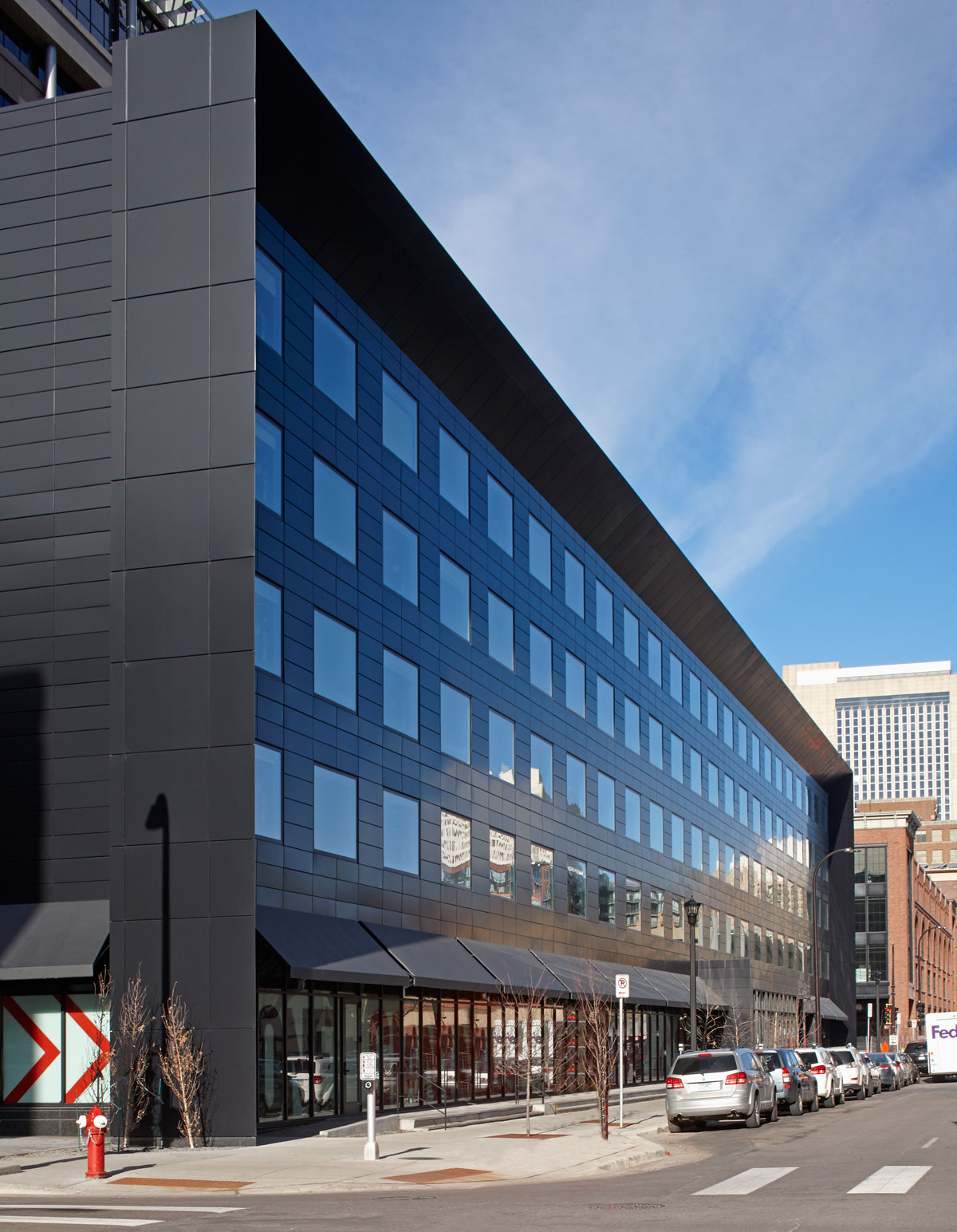 Radison RED Hotel, Minneapolis, Alucobond Plus Focus Black, ESG Architecture Design, Atomic Sheet Metal, Ryan Companies US, Bergerson Photography