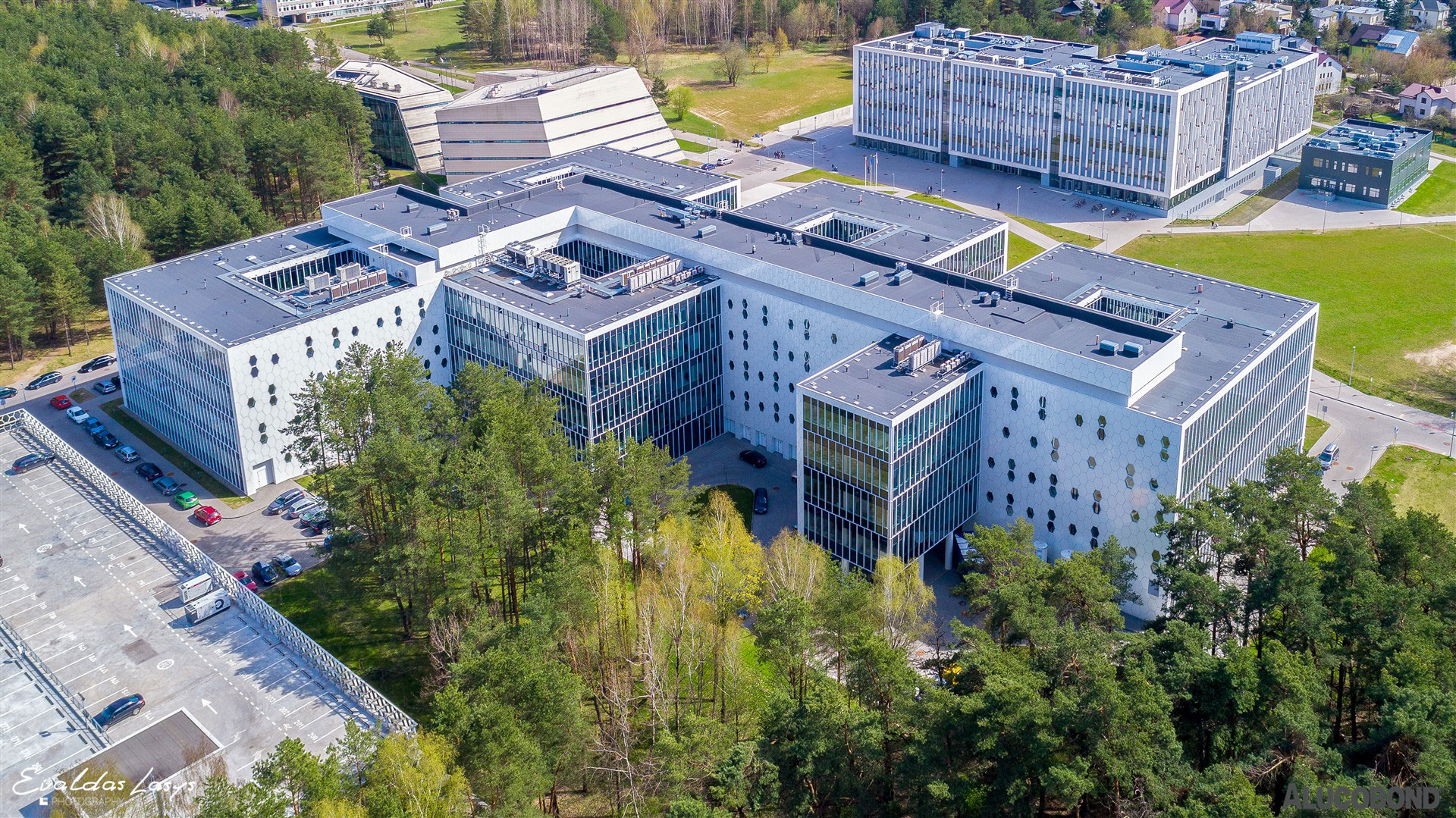 National Centre of Physical and Technological Sciences, University of Lithuania, AKG Architects, Alucobond PLUS Sparkling White Silver, Evaldas Lasys Photography