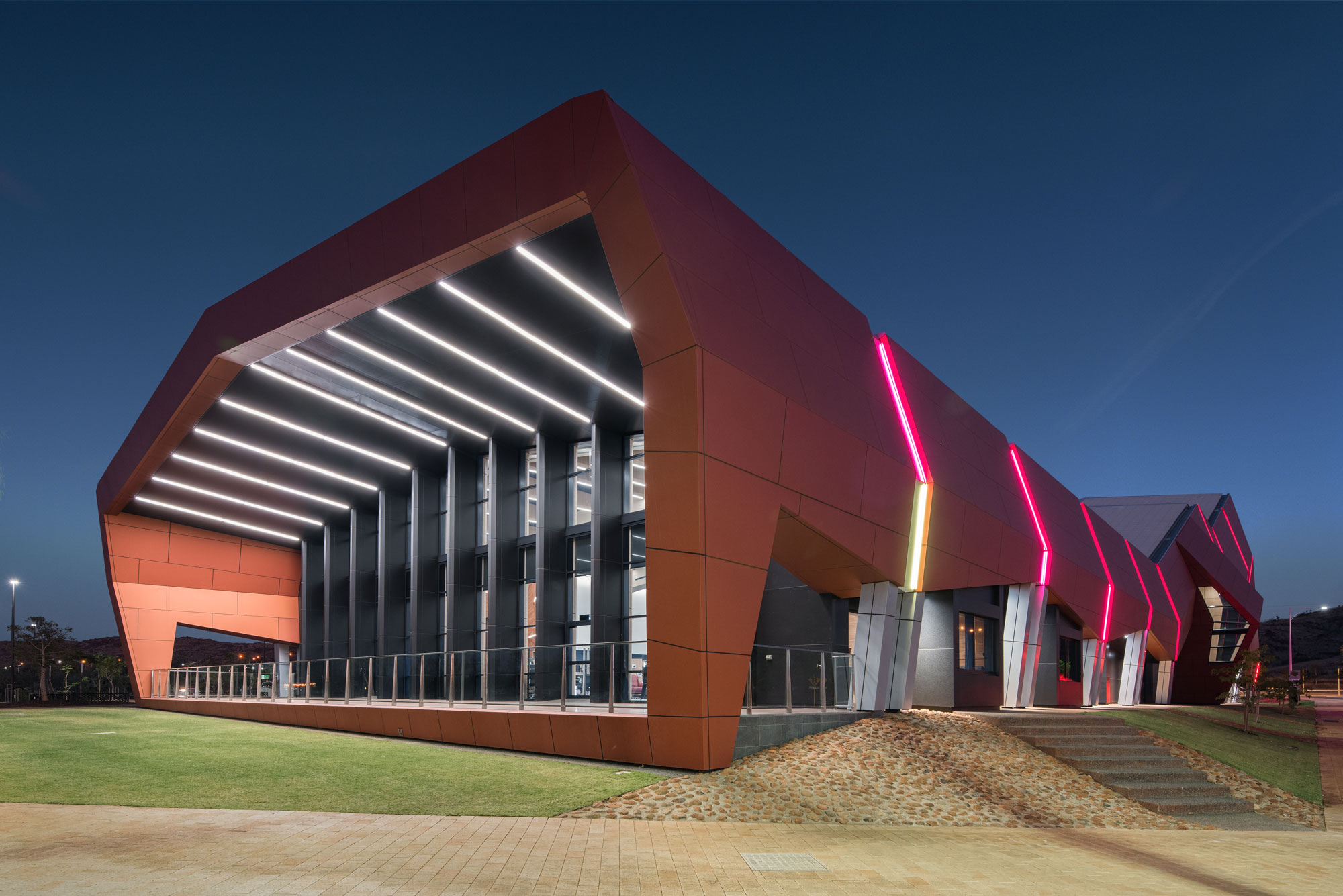 Karratha Arts Community Center Precinct, Australia, Alucobond PLUS, Terra Series, Peter Hunt Architects, DenMac