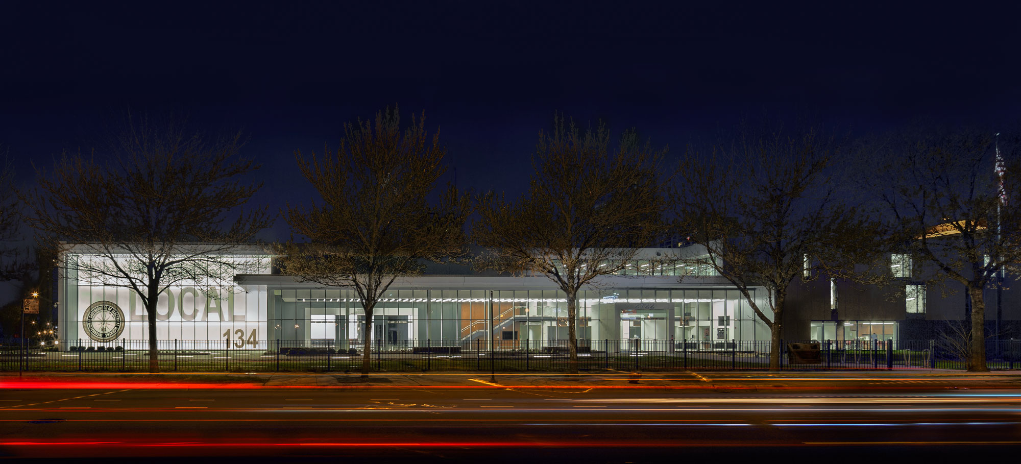 IBEW Local 134 Headquarters, Wight Company, Sobotec, Architectural Panel Systems, Alucobond PLUS, Photography Paul Schlismann