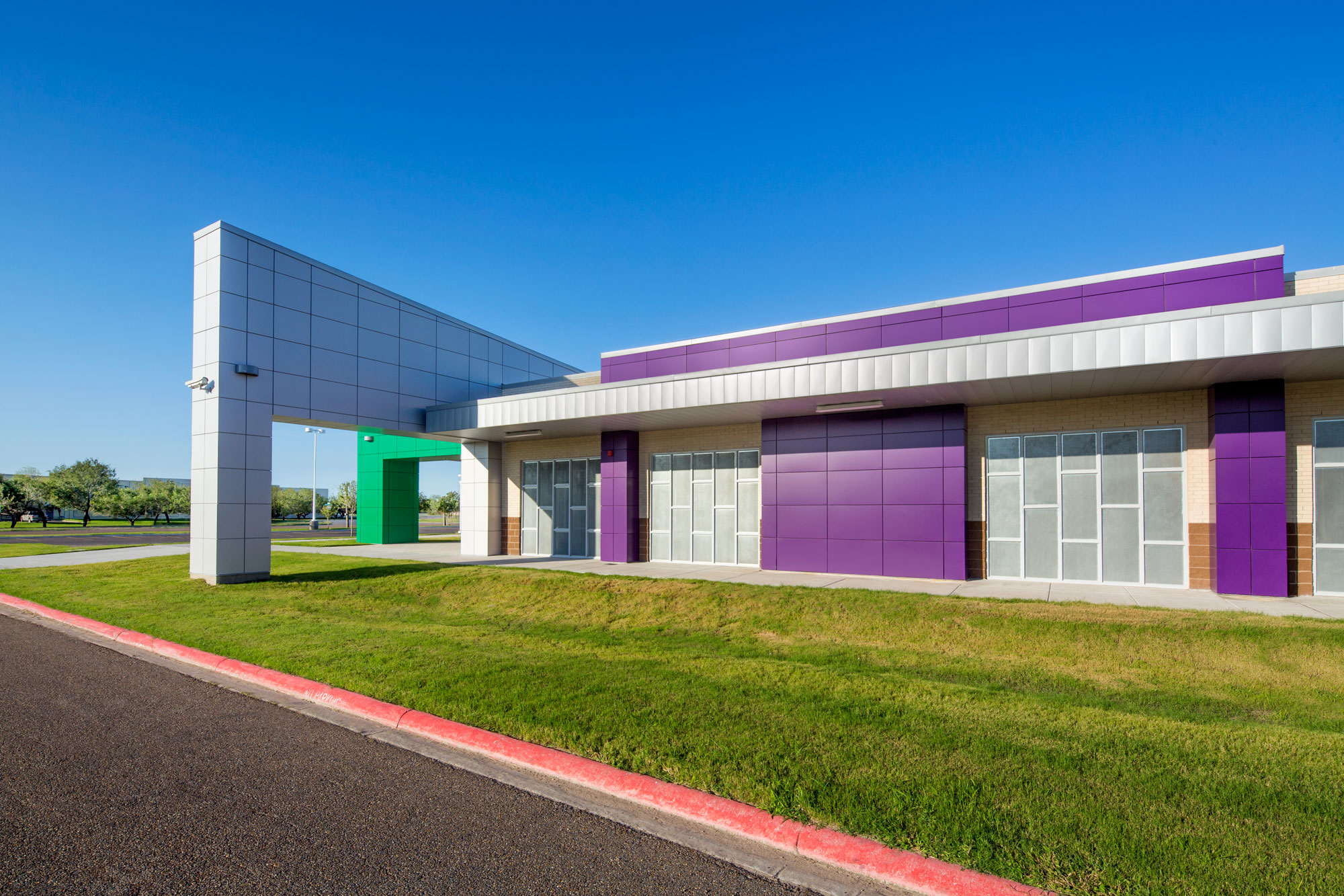 Alucobond, STC Technology Campus, EGV Architects, Bowman Distributing, Photography John Faulk